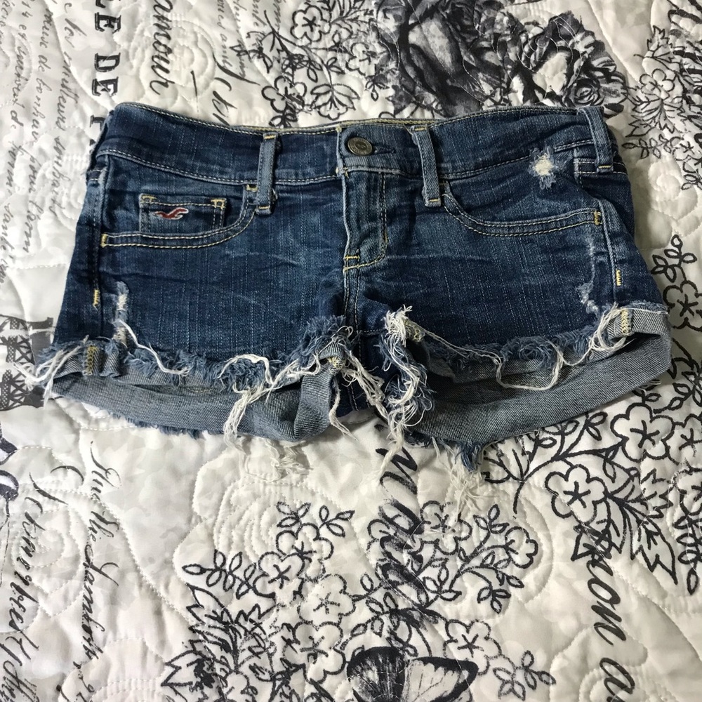 Really cute Hollister shorts